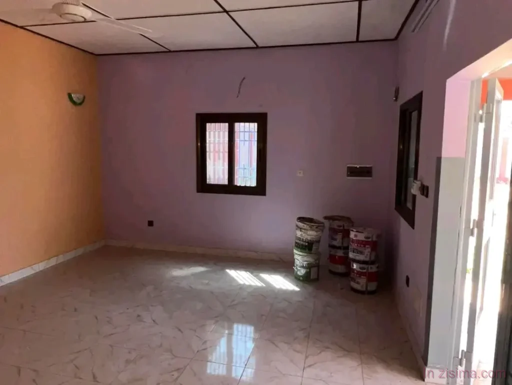 Villa 2 Chambres à louer – Secteur 25 Bobo