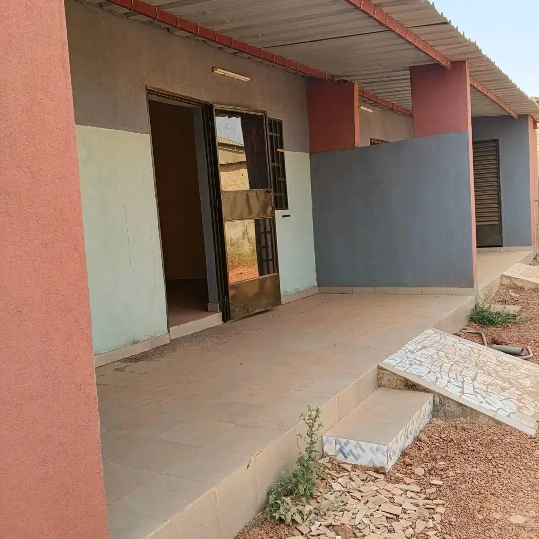 Célibatorium disponible à Bassionko