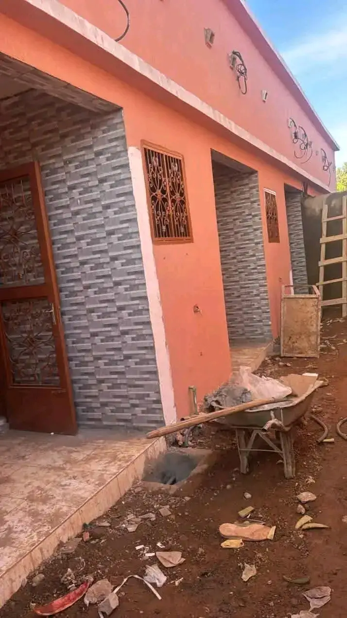 Un appartement chambre salon disponible à kossodo