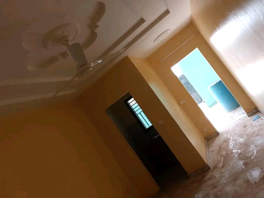 Chambre Salon à louer – Tanghin