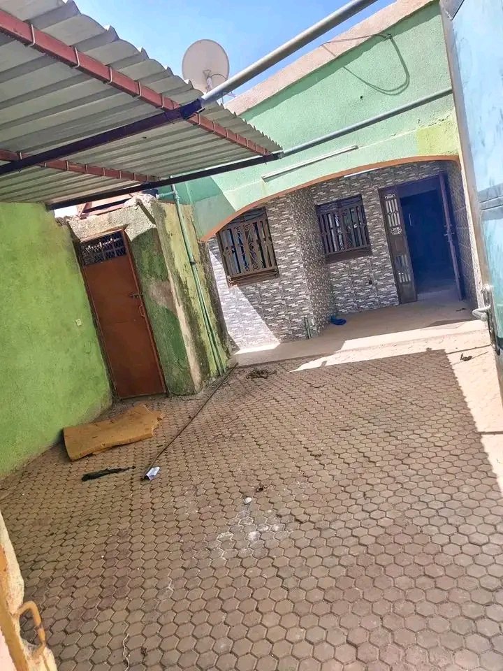 Maison 2 Chambres Salon climatisée – Koudougou