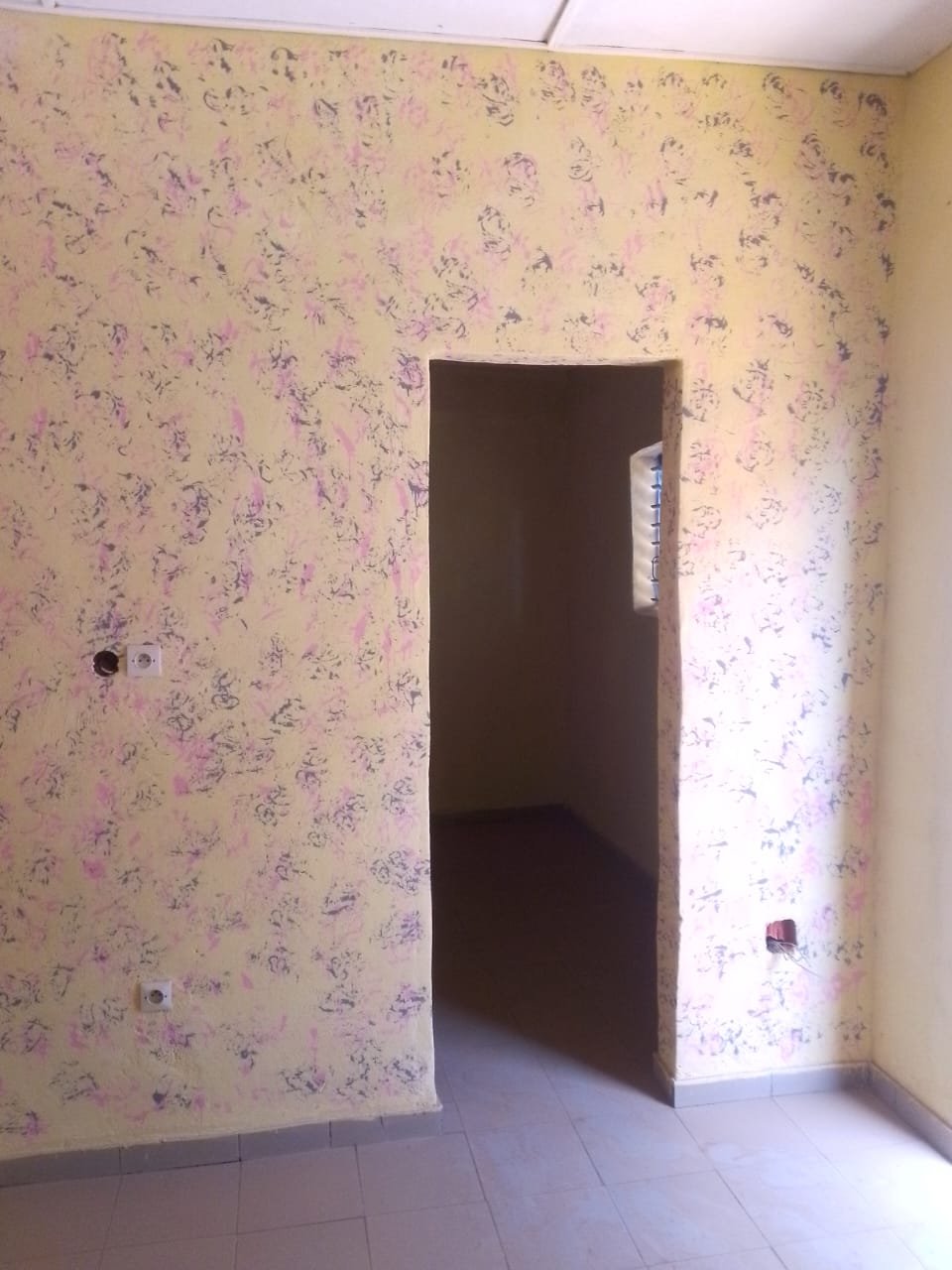 Chambre à louer – Bonheur Ville Wapassi