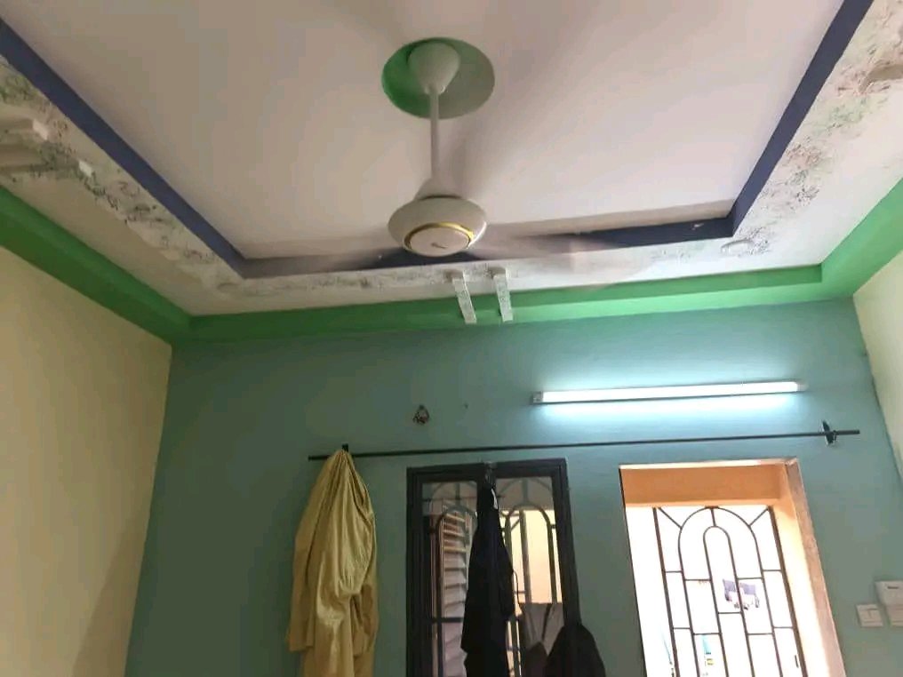 Chambre Salon climatisée en cour commune – Samandin